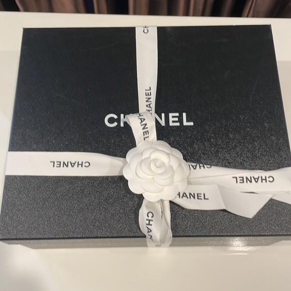 New! Chanel Black Mules. Authentic - Picture 5 of 13